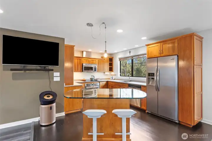Glasstop kitchen island