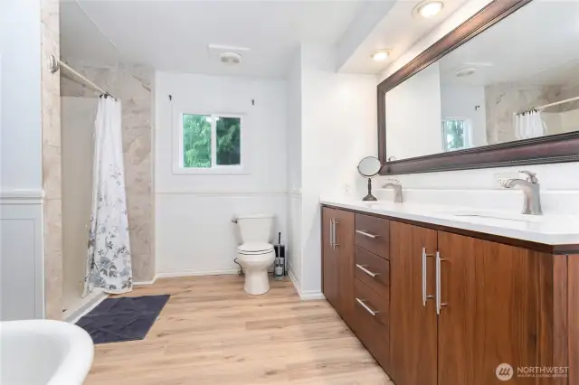 Primary Bedroom Bath