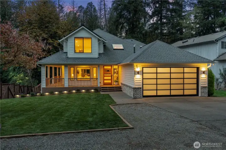 Enjoy Lake Tapps Living in this beautifully renovated home