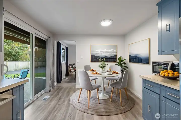 This photo has been virtually staged.