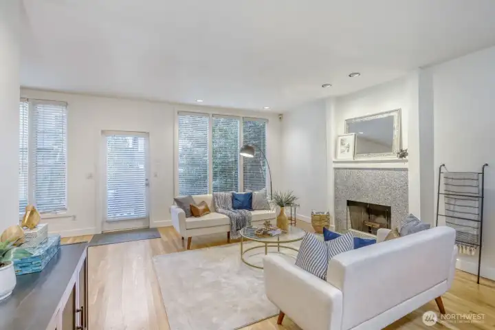 Light & bright living room with plenty of space.