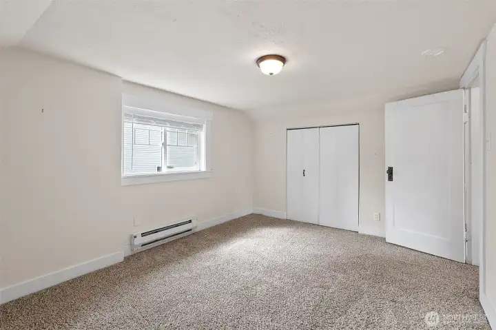 Second upstairs bedroom