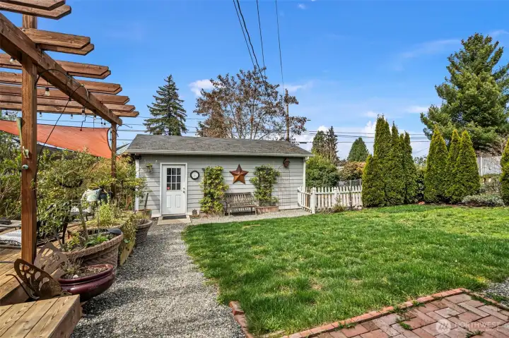 Detached one car garage