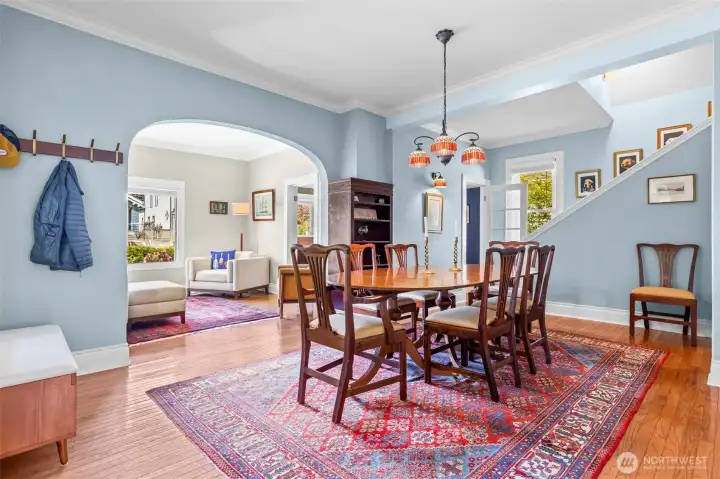 Diningroom with character archways into the livingroom and office