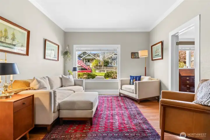 Abundant light in the mainfloor living room