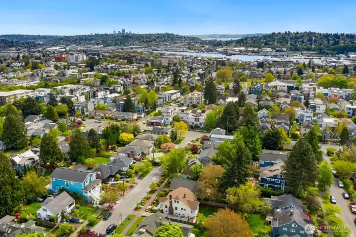 Looking downtown - downtown Ballard is just blocks away and you never have to worry about parking for the Farmer's Market!