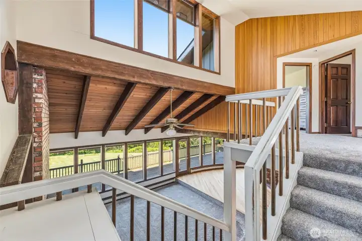 Lots of windows flooding the house with natural light