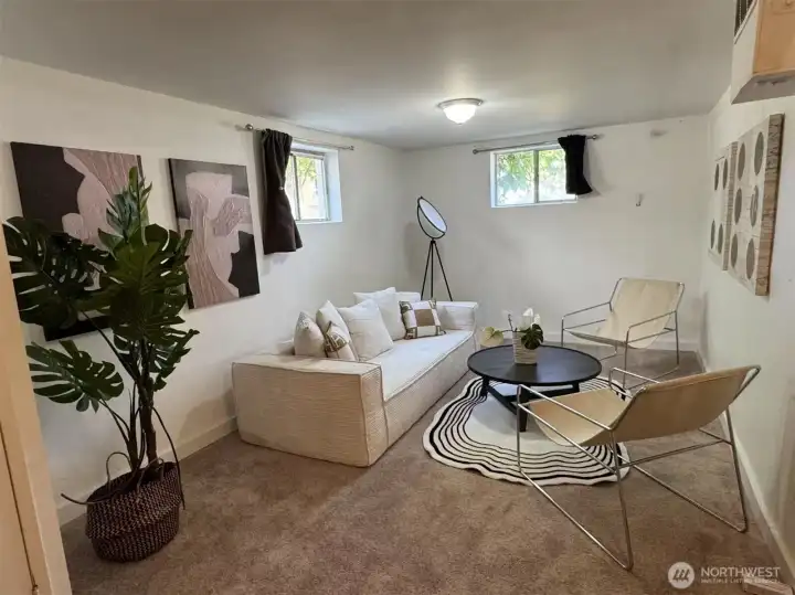 Bedroom 4/family room