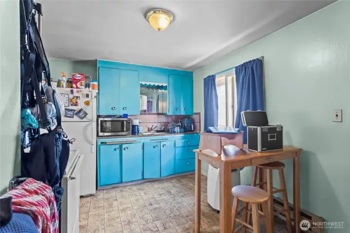 1 Bd Unit 1 Bd Unit