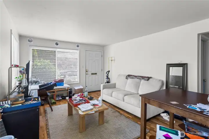 1 Bd Unit 1 Bd Unit