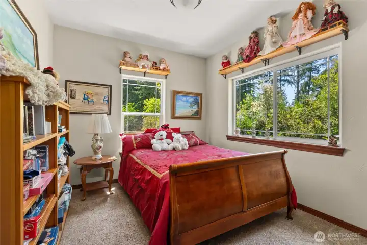 2nd Bedroom