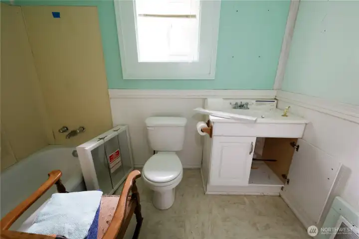 Full bath Full bath