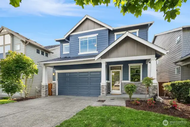 Settle in to the comfort and quiet of Lake Stevens
