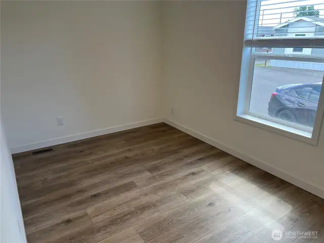 Second bedroom.