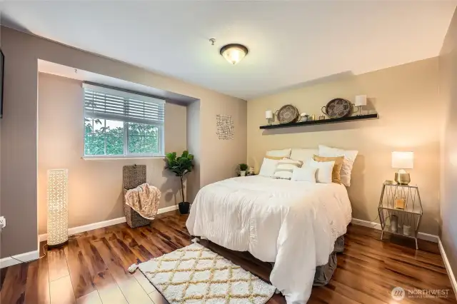 Bedroom 2nd floor privacy with beautiful trees