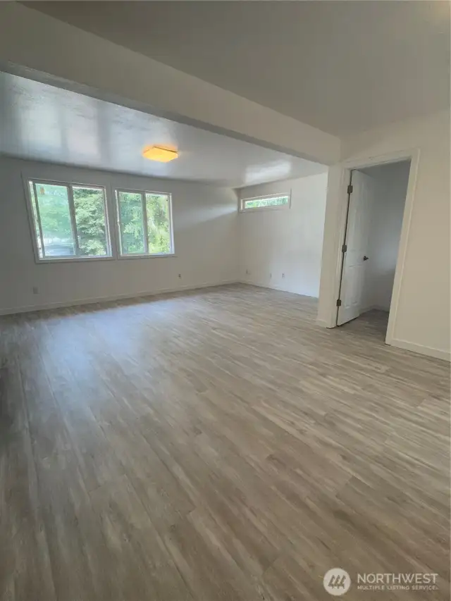 Primary bedroom with extra space for dancing lol