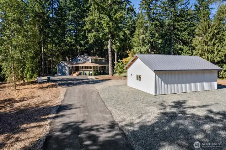 Front View of property w/ detached garage