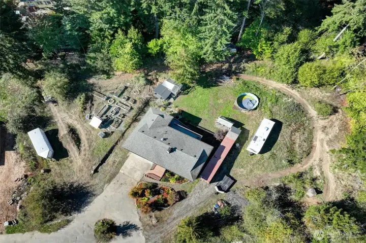 Plenty of room here for all your toys and/or animals.
