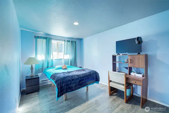 bedroom 1 upper