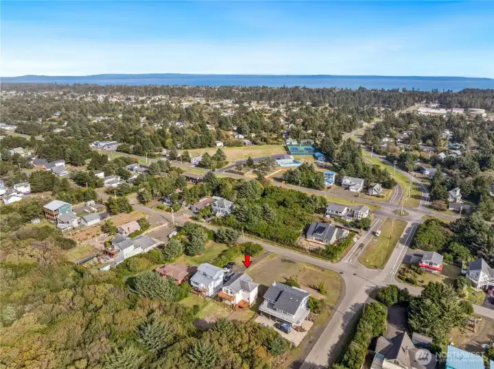 Just down the street from Ken Peterson Park!