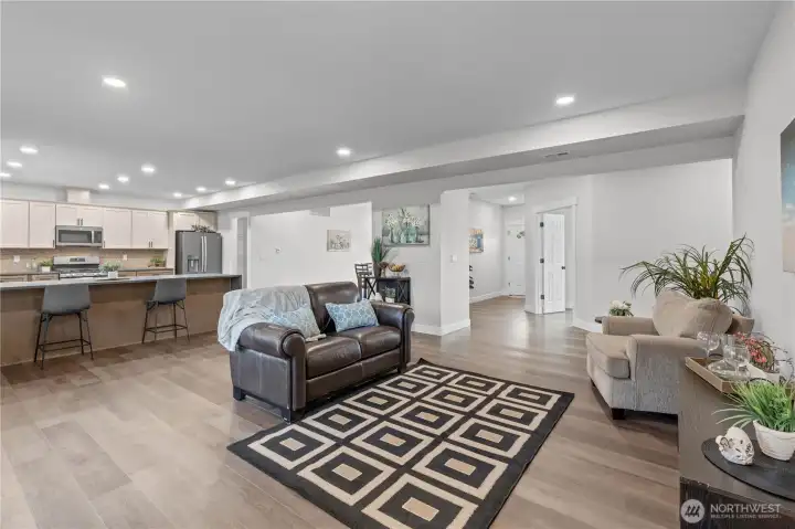 Great Room Concept w/Open Living, Dining and Kitchen