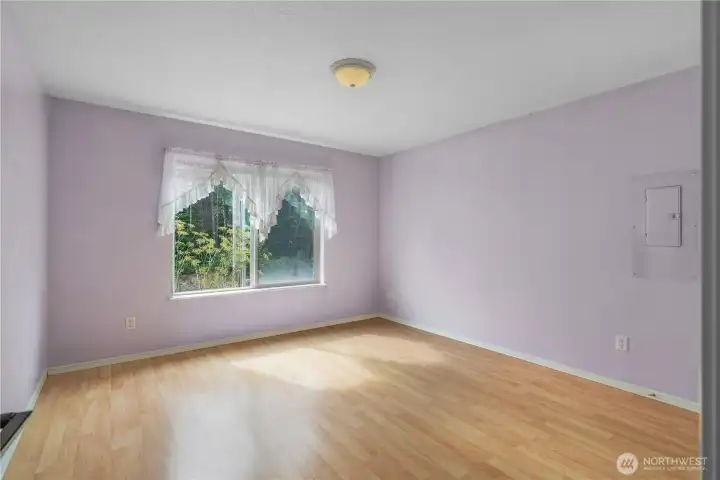 2nd bedroom with walk in closet