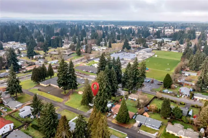 Home is just off of College Street, just minutes to shopping ~