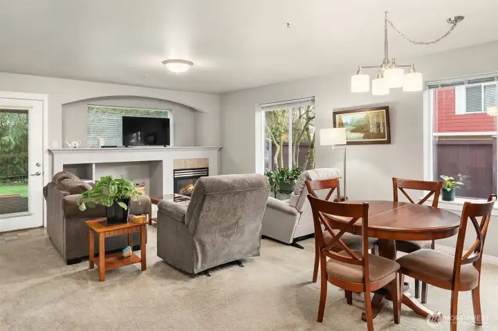 2 walls of windows, a corner unit makes a big difference!