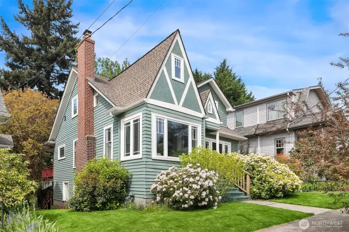 This home has curb appeal galore!