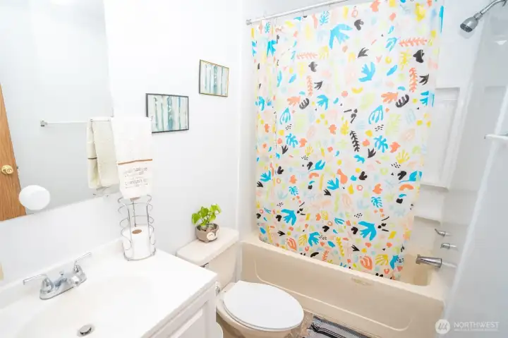 Guest Bathroom Guest Bathroom