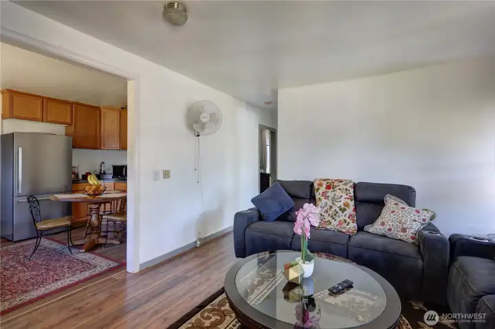 Peek into the kitchen from livingroom