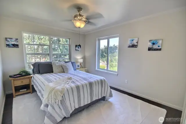 Enjoy the Mt Rainier views here!!