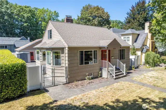 Very desirable Old West Side neighborhood, make this your home today!
