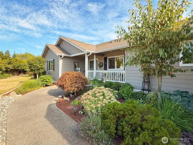 Ranch style, single level inviting you in.