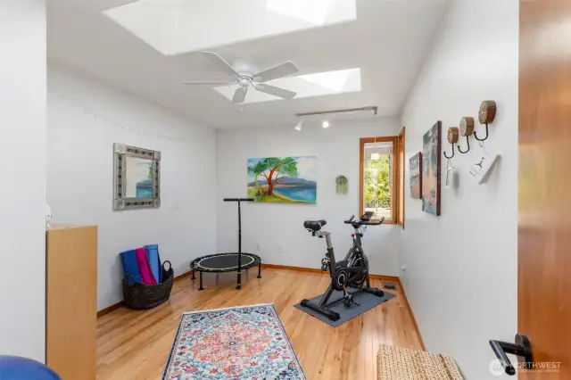 Fitness/office/private studio.