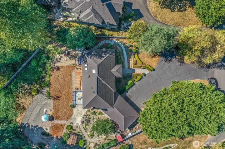 Overhead perspective highlights the property’s expansive lot and landscaped outdoor living areas.