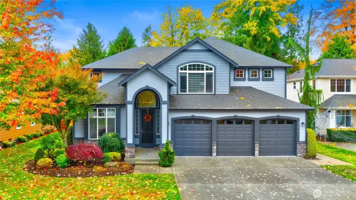 Gorgeous, pristine and turn-key just waiting for you!