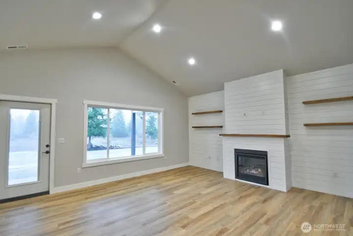 THESE PHOTOS ARE FOR ILLUSTRATION PURPOSES ONLY