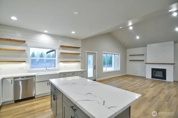 THESE PHOTOS ARE FOR ILLUSTRATION PURPOSES ONLY