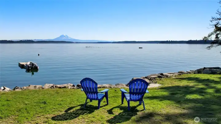 Stunning views! Watch the sunrise over Mt Rainier