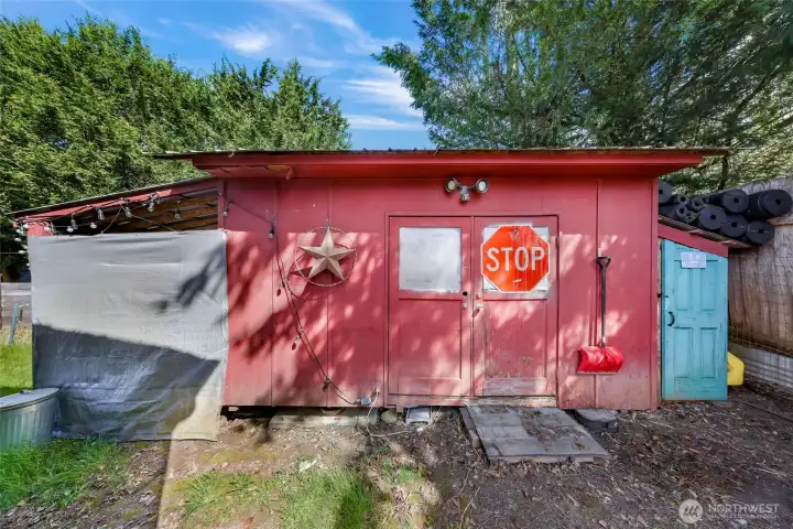 Storage shed