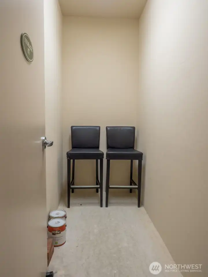 Same floor storage