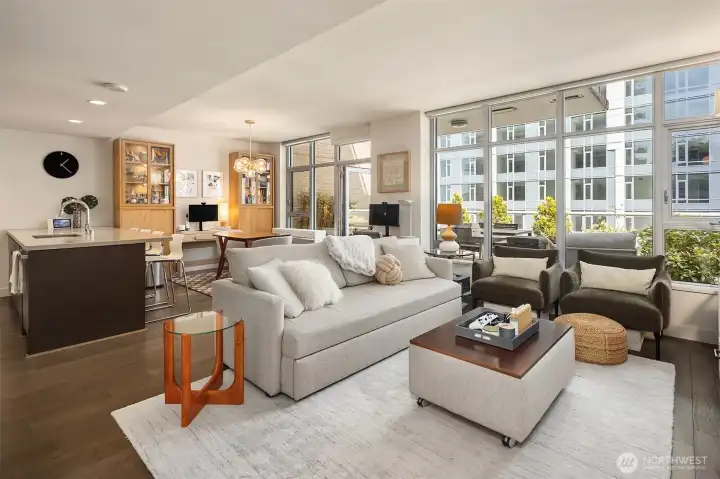 living / dining / kitchen