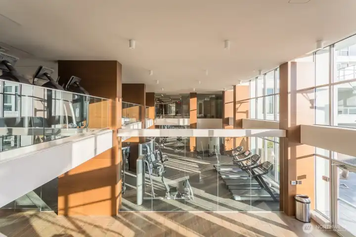 7th floor fitness atrium