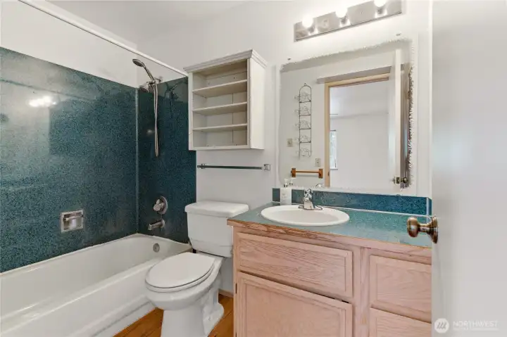 The Primary Bathroom en suite The Primary Bathroom en suite