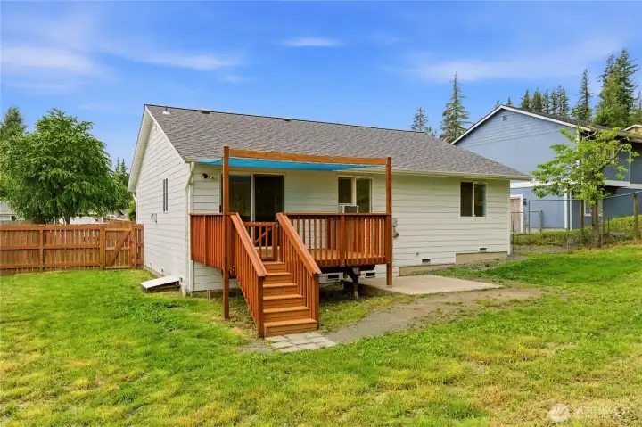 The established neighborhood has oversized yards The established neighborhood has oversized yards