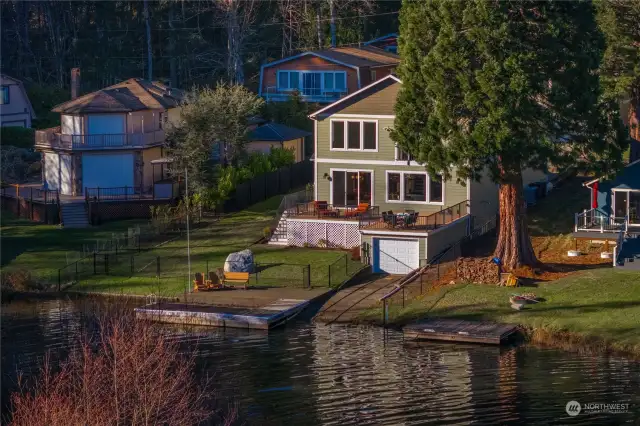 Waterfront - Boath House with Ramp.  Fully Fenced on Water Side