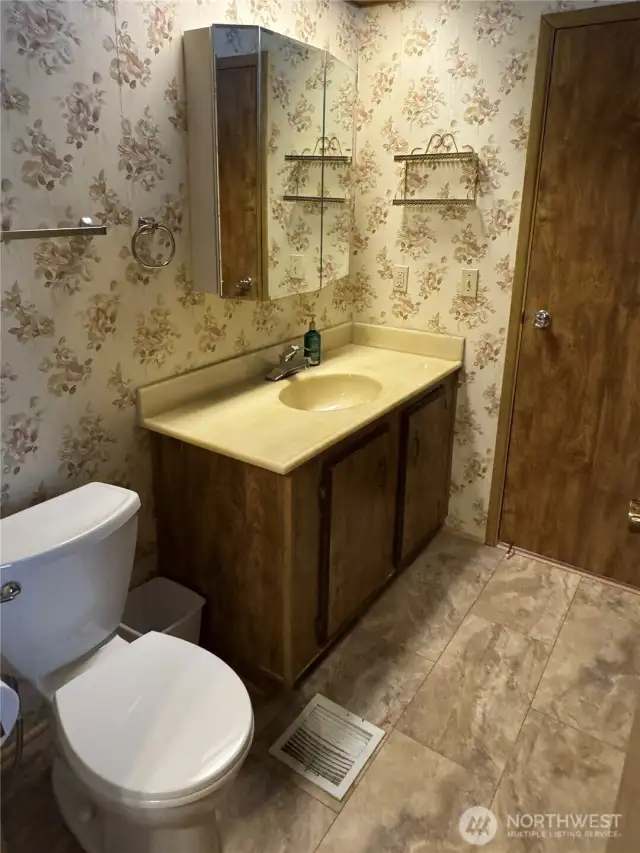 Guest Bathroom