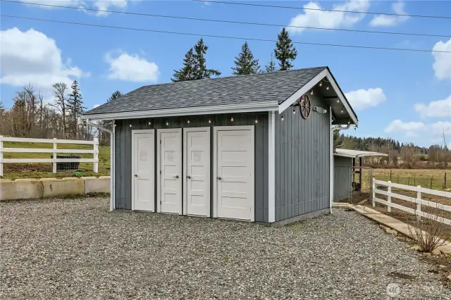 Additional 4 bathrooms for events/venue