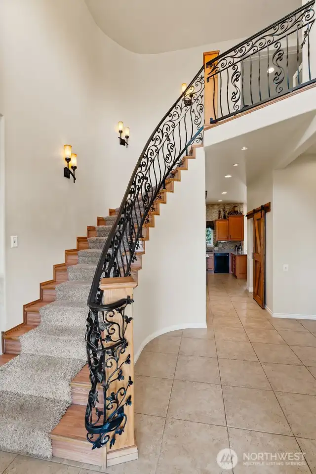 Entry/Stairs
